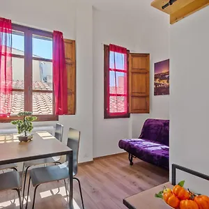 Uffizi Gallery Cozy Flat , Florence Italy